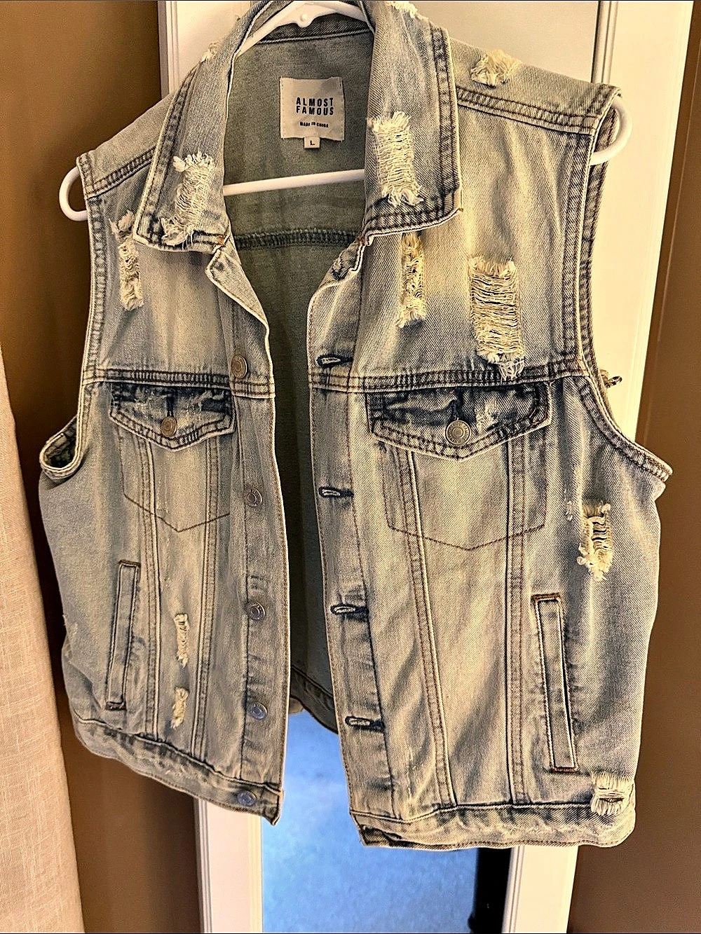 Almost Famous Distressed Denim Vest in Blue Size Large